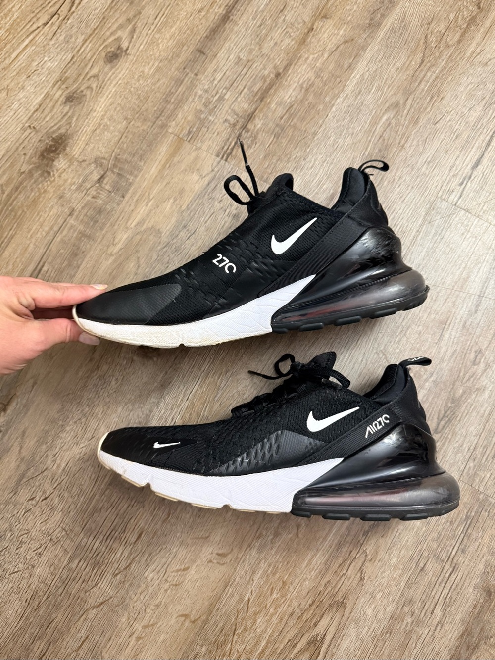 Men’s Nike Air Max 270 Sneakers